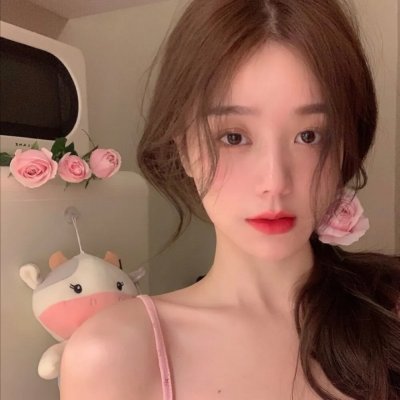 穿成男主早亡妻后我每天都在苟命